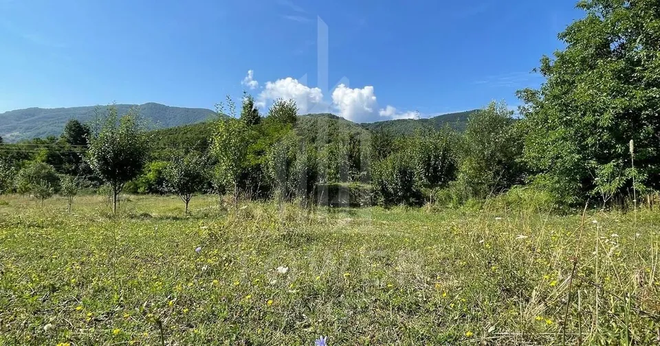 Teren în Tocile cu priveliște către munte