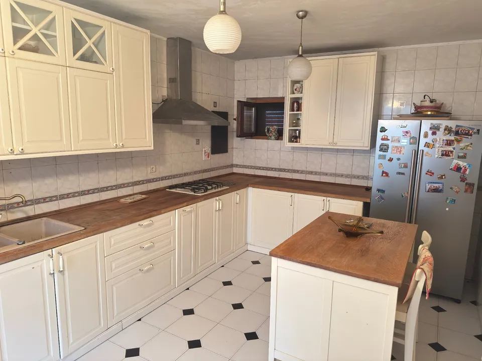 Proprietar | Vilă S+P+2, 324mp– Zona Alunisului, București