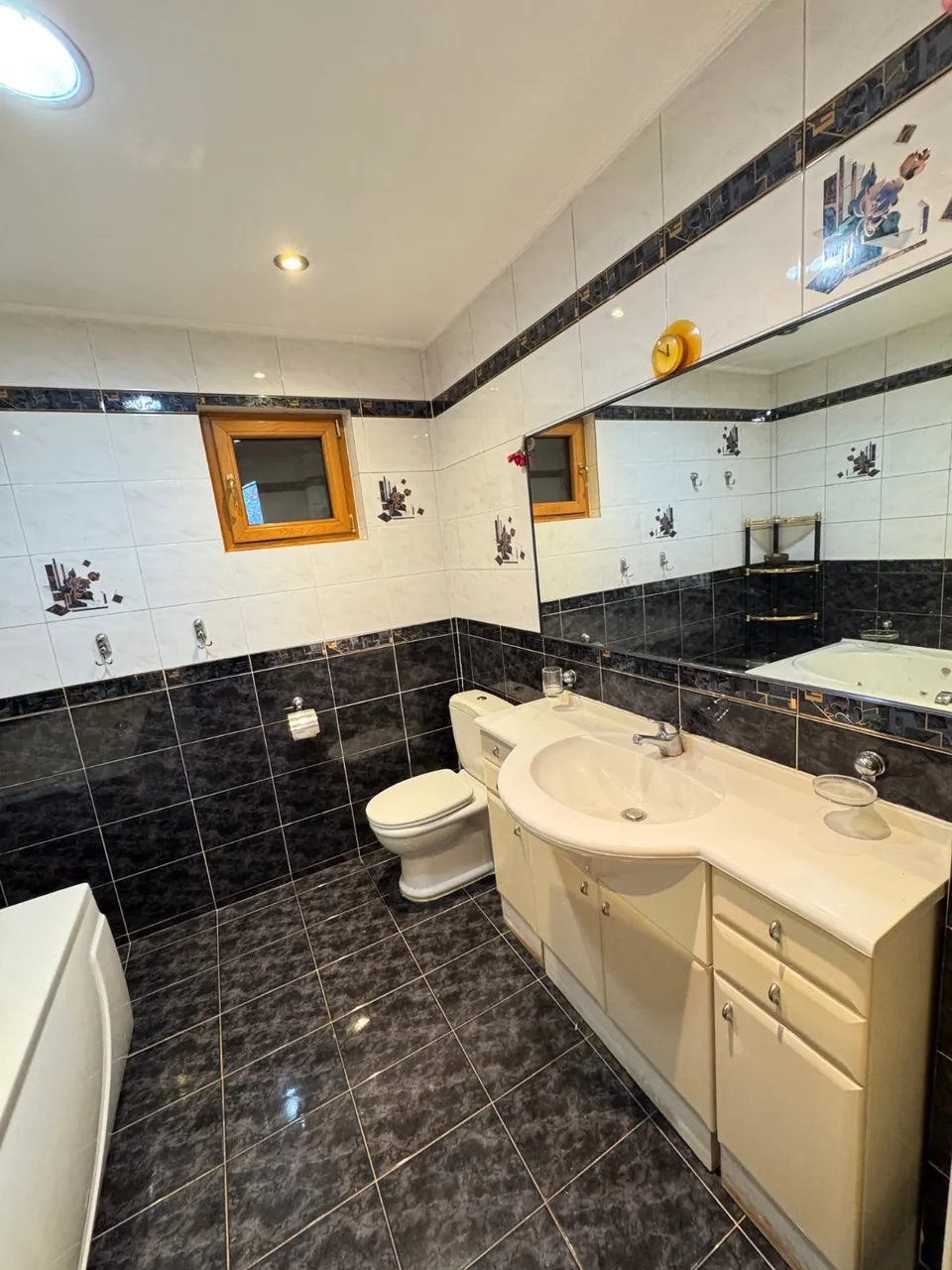 Proprietar | Vilă S+P+2, 324mp– Zona Alunisului, București