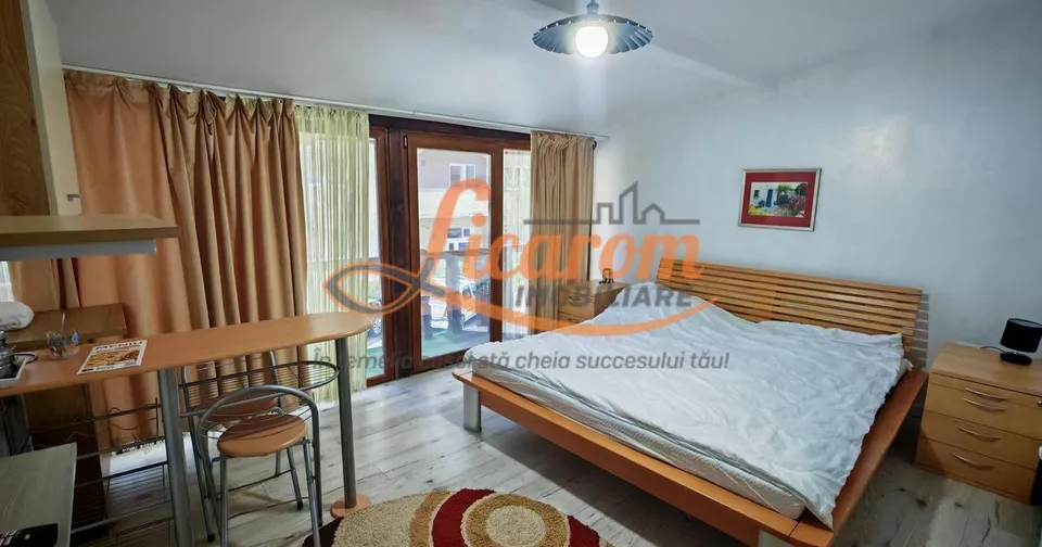 Vila 10 camere,pretabil compartimentare in 2 unitati separate,ASTRA.