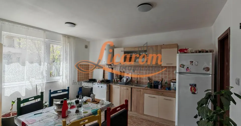 Casă individuală 120 mp cu 4 camere în zona Bartolomeu, Brașov preț 210.000 €