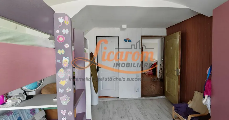 Casă individuală 120 mp cu 4 camere în zona Bartolomeu, Brașov preț 210.000 €