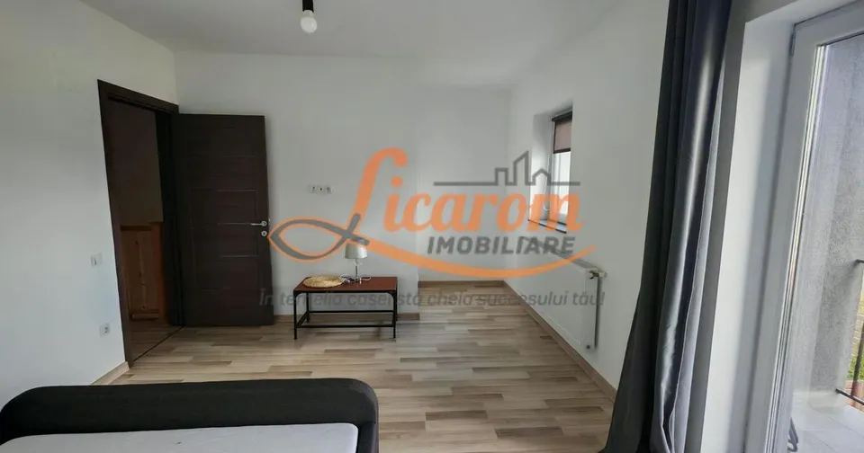 COMISION 0 . Vila LA CHEIE - IZVOR TARLUNGENI - P+E ,4 CAMERE.