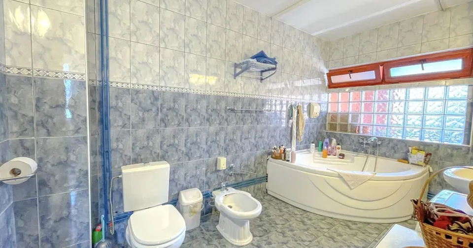 Casa cu garaj si teren de 490 mp in zona de case Bartolomeu-Brasovul Vechi