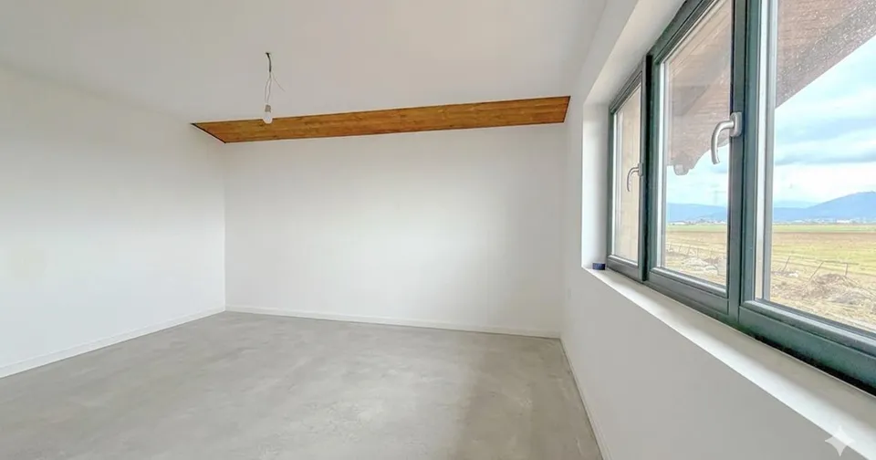 Proprietate exclusivistă | Construcție premium din materiale naturale | 210 mp