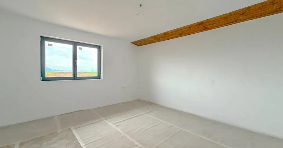 Proprietate exclusivistă | Construcție premium din materiale naturale | 210 mp