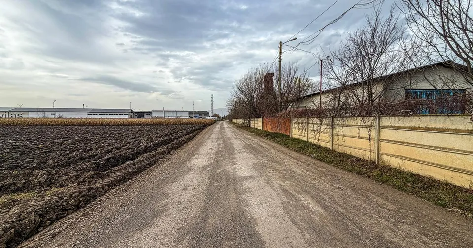 Teren industrial, intravilan, cu utilitati, Stupini, 11.600 mp
