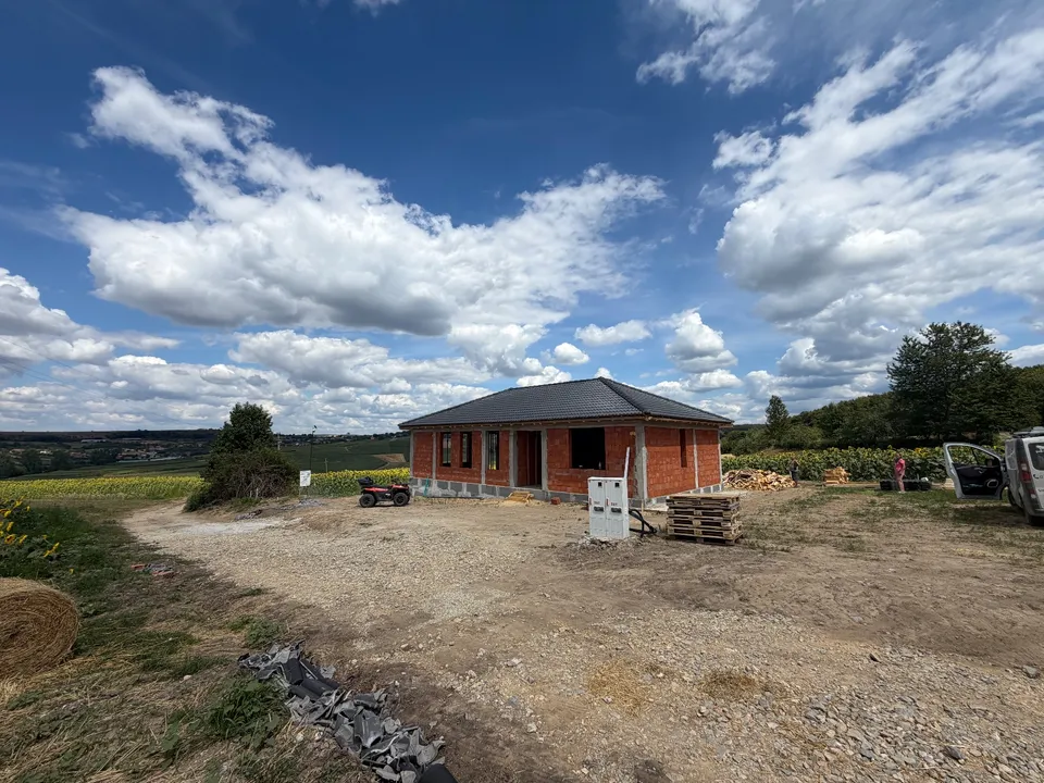 Casă nouă 3 dormitoare Hidișelu de Sus | 502 mp teren | View superb