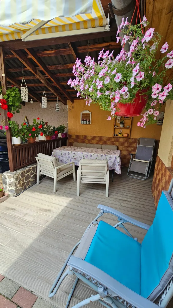 Casă 3 camere, Strada George Moroianu 439, Săcele