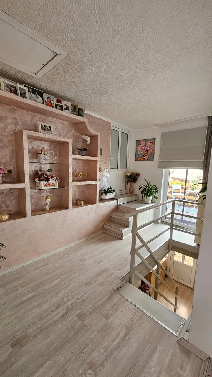 Casă 3 camere, Strada George Moroianu 439, Săcele