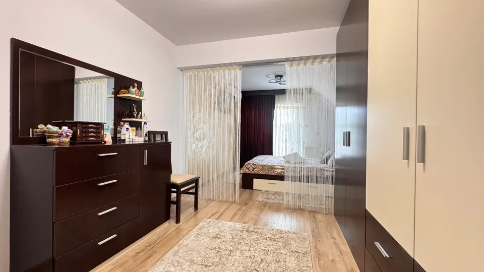 Vilă cu curte superbă pe Dealul Frumos