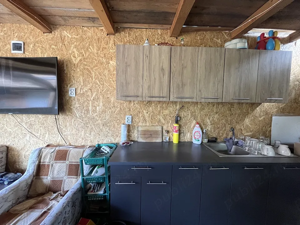 Casă renovată complet + teren 2100 mp