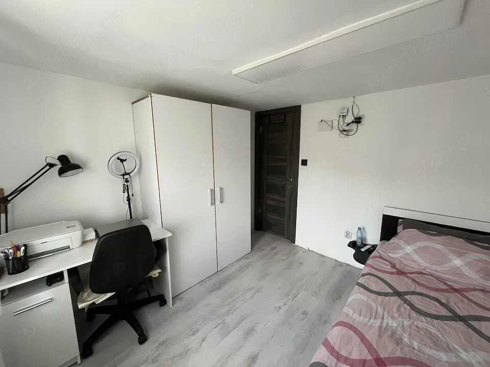 Casă renovată complet + teren 2100 mp