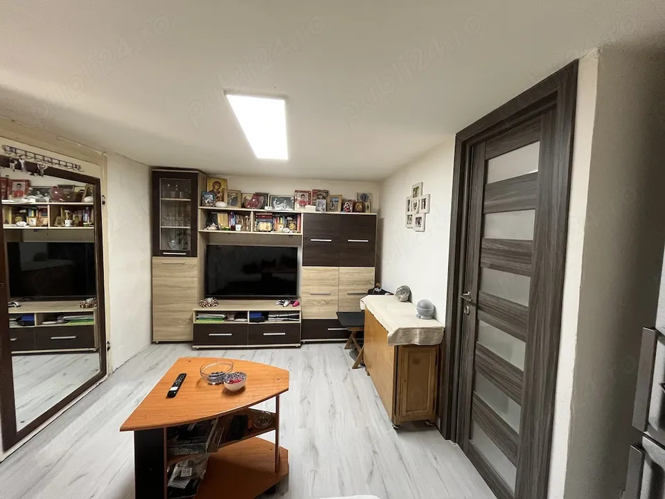 Casă renovată complet + teren 2100 mp