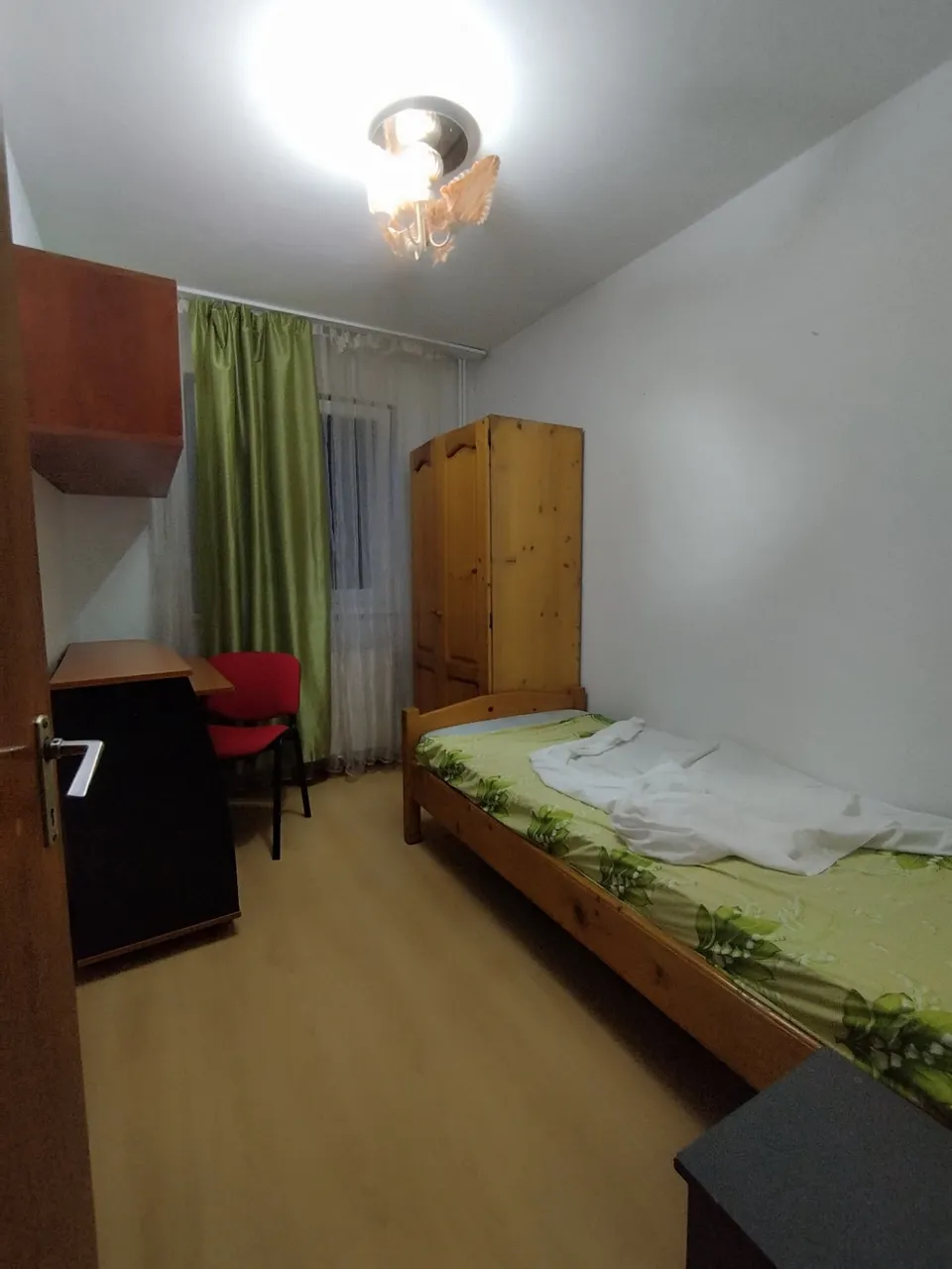 Apartament 3 camere Tractorul, Brașov, Județ Brașov