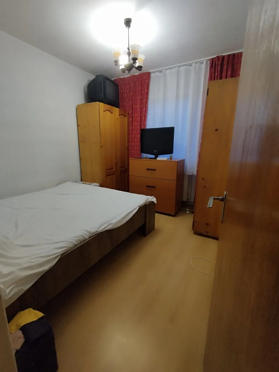 Apartament 3 camere Tractorul, Brașov, Județ Brașov