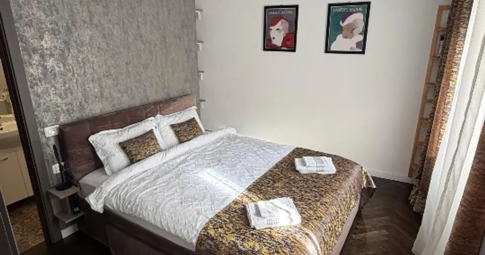 Apartament pe 2 niveluri în Centrul Vechi  – 86 mp | 3 minute de Piața Sfatului