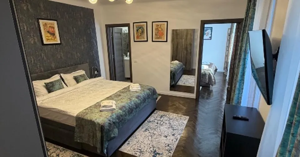 Apartament pe 2 niveluri în Centrul Vechi  – 86 mp | 3 minute de Piața Sfatului