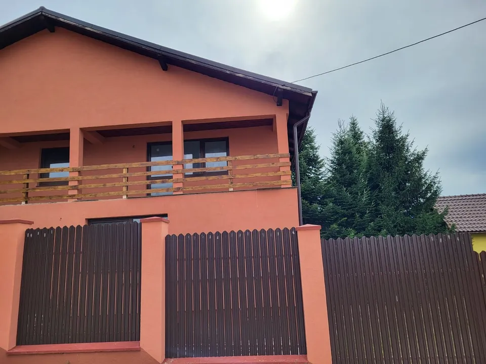 Casă 8 camere, Bunloc-Brasov