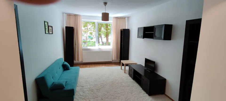 Inchiriez apartament 2 camere, zona Onix