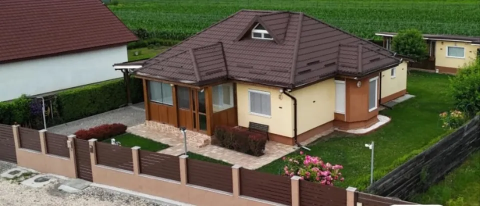 Casă zona Calea Feldioarei  - Bartolomeu Nord, Brașov  | Teren 627 mp  |